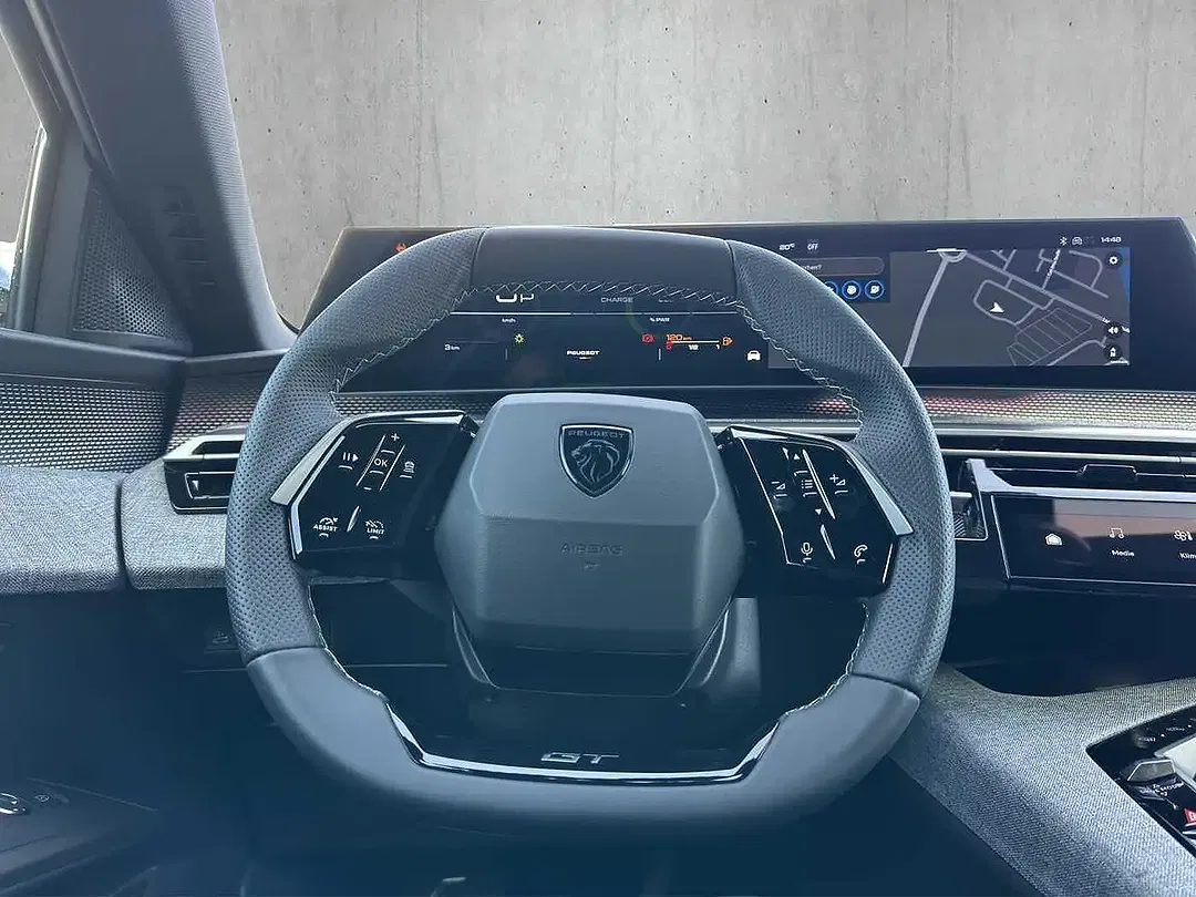 Peugeot 3008 - Thumbnail 5