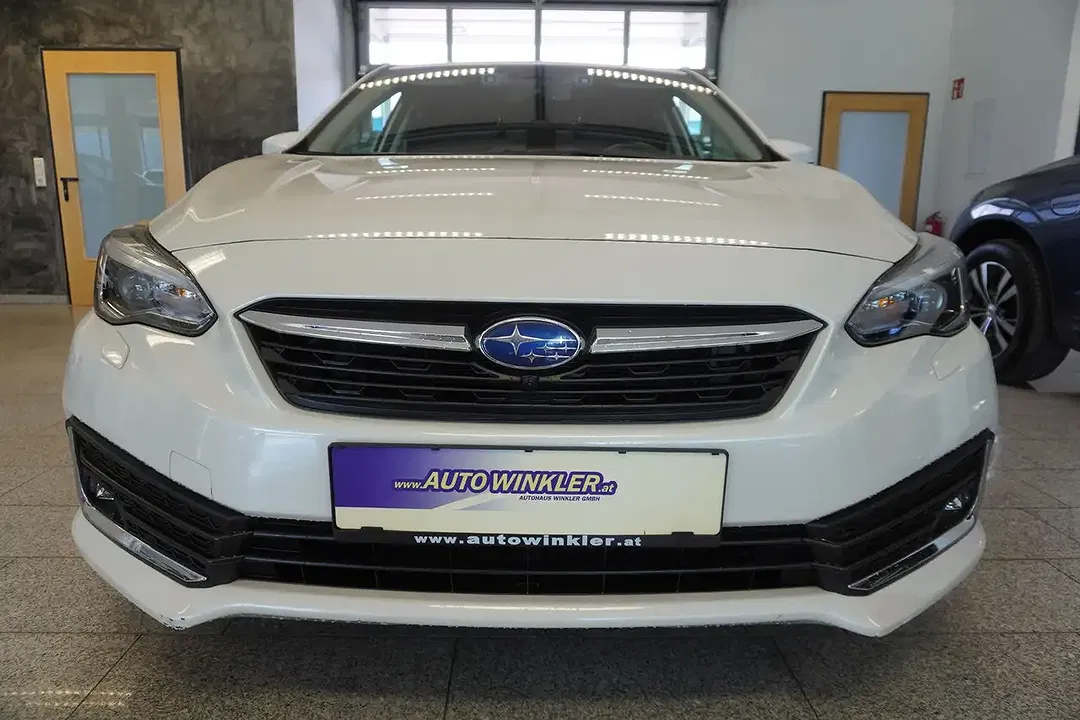 Subaru Impreza - Thumbnail 2