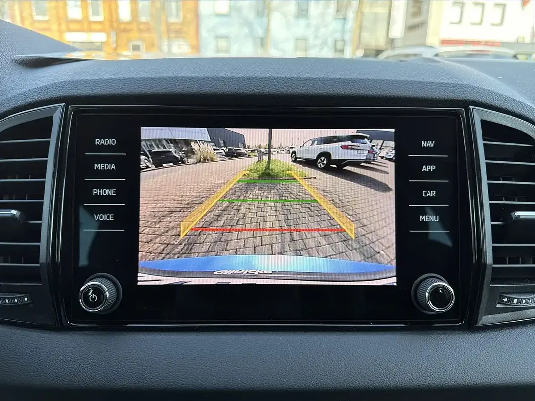 Skoda Karoq - Thumbnail 14