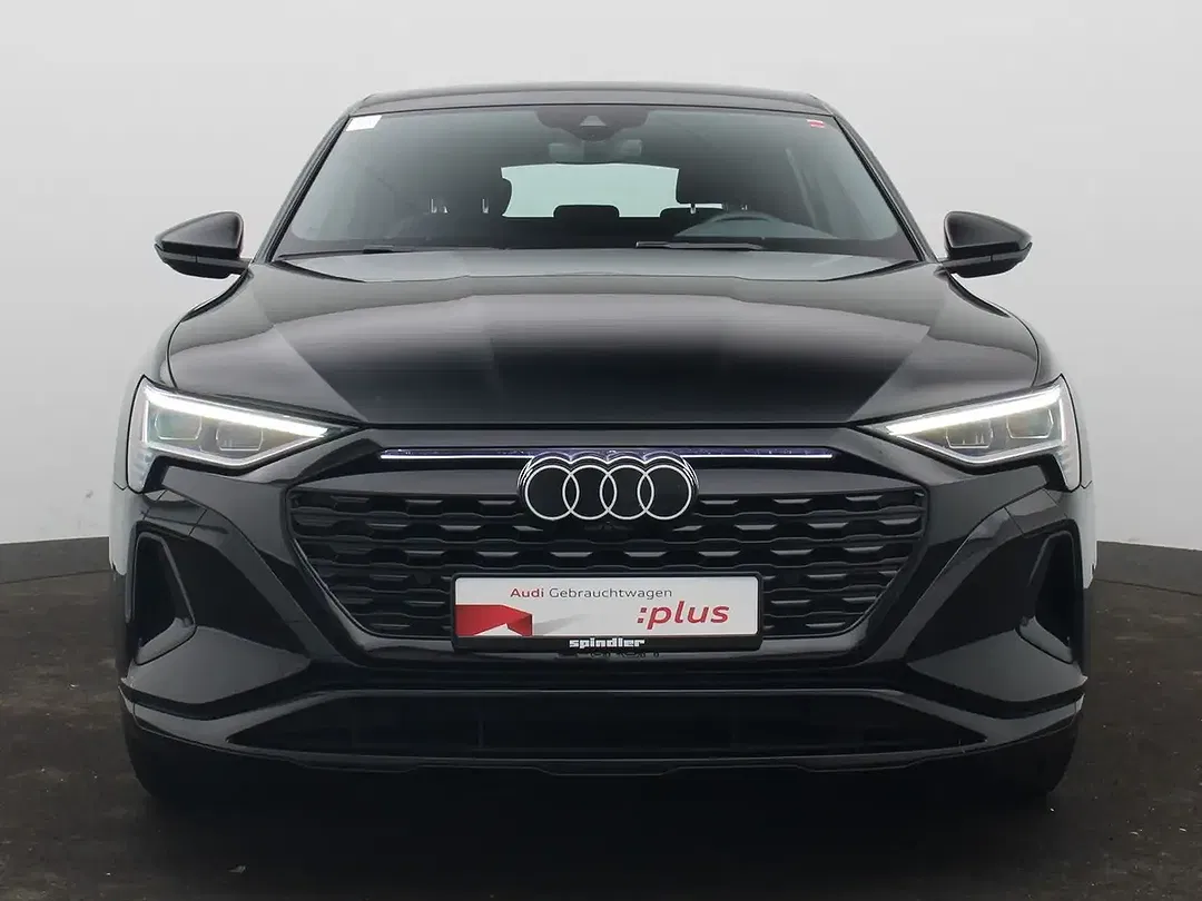 Audi Q8 e-tron - Thumbnail 2