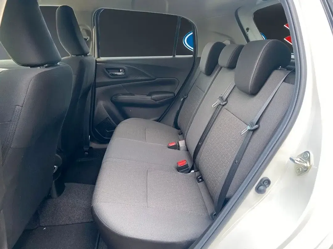 Suzuki Swift - Thumbnail 10