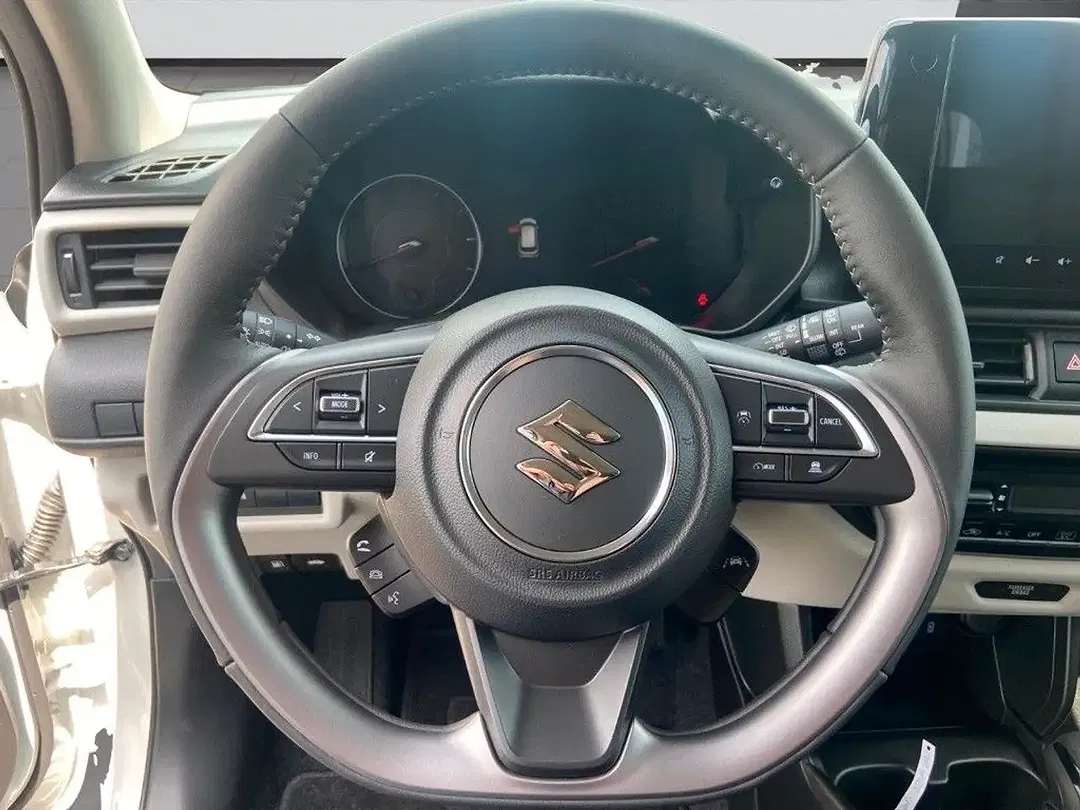 Suzuki Swift - Thumbnail 14