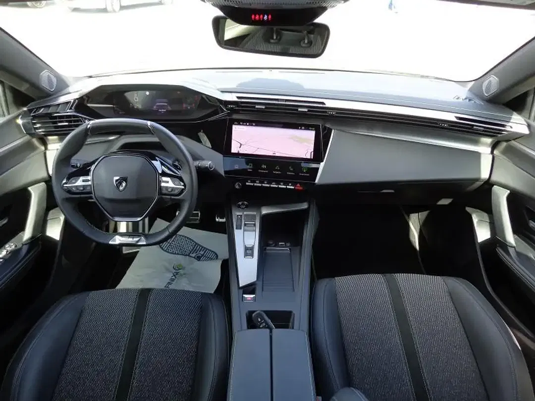 Peugeot 408 - Thumbnail 2