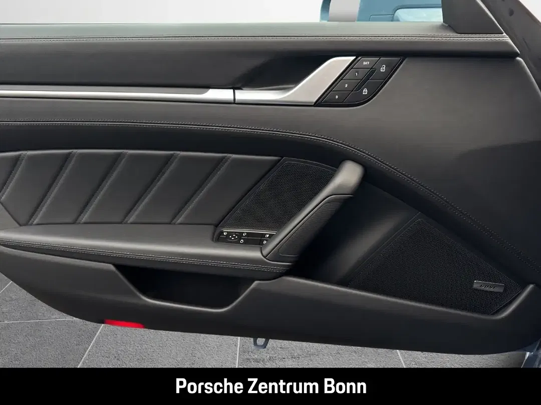 Porsche 992 - Thumbnail 12