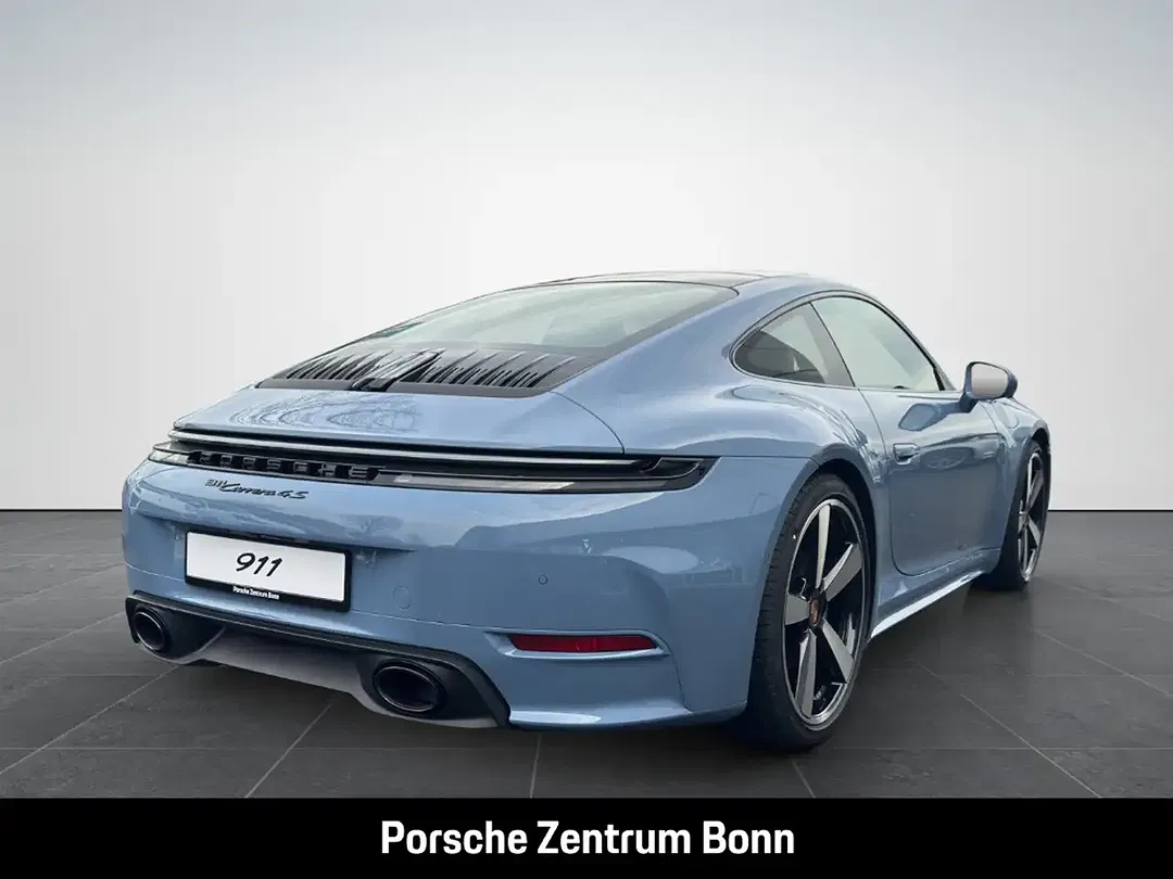 Porsche 992 - Thumbnail 5