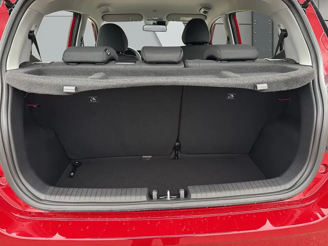 Hyundai i10 - Thumbnail 9