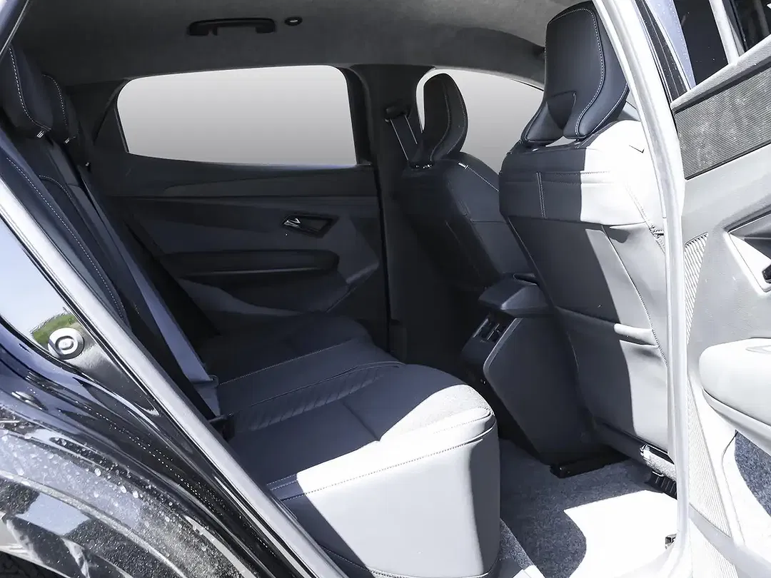 Renault Megane E-Tech - Thumbnail 5