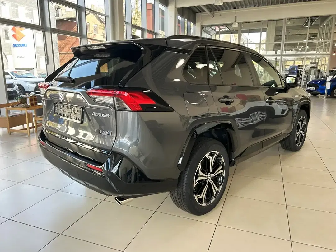 Suzuki Across - Thumbnail 5