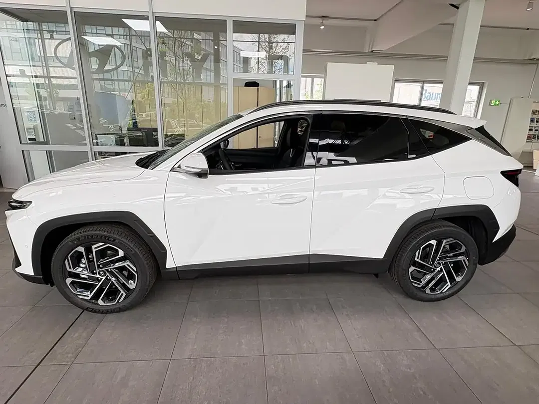 Hyundai TUCSON - Thumbnail 9