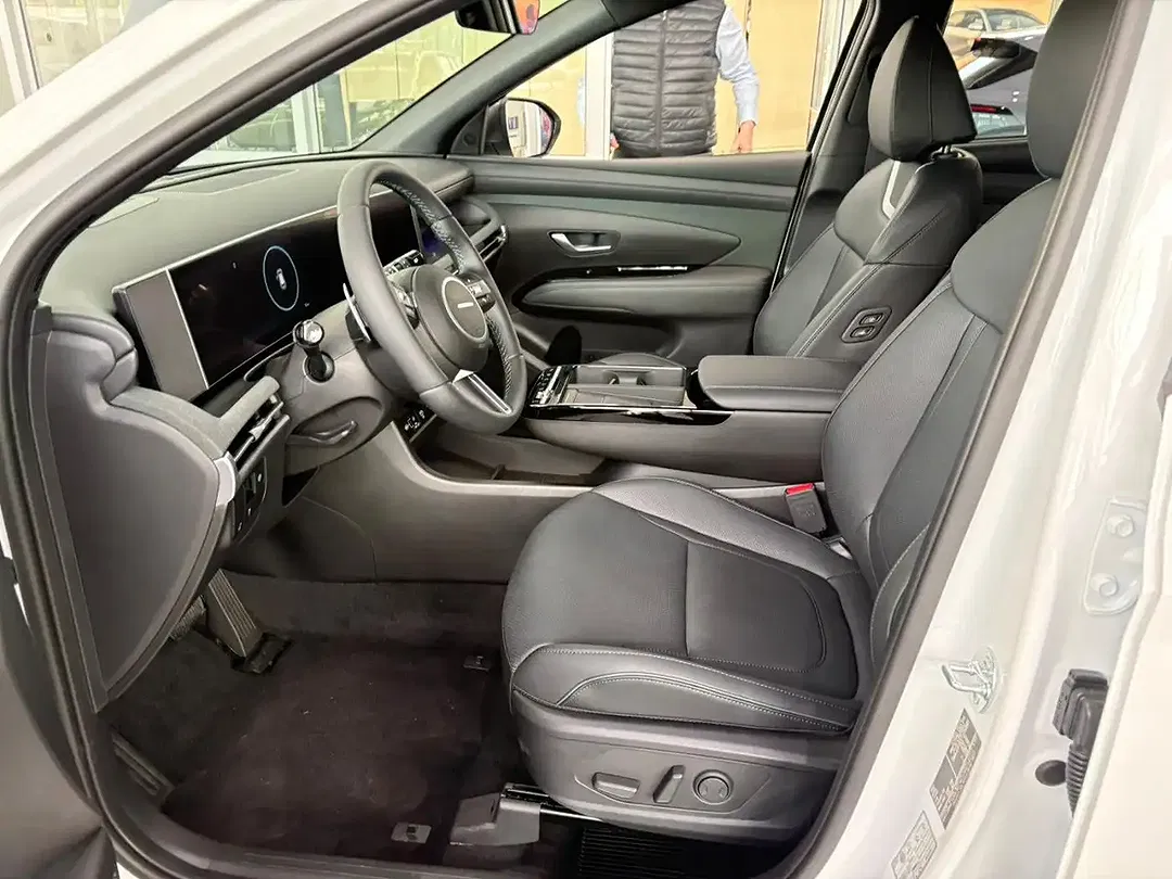 Hyundai TUCSON - Thumbnail 11