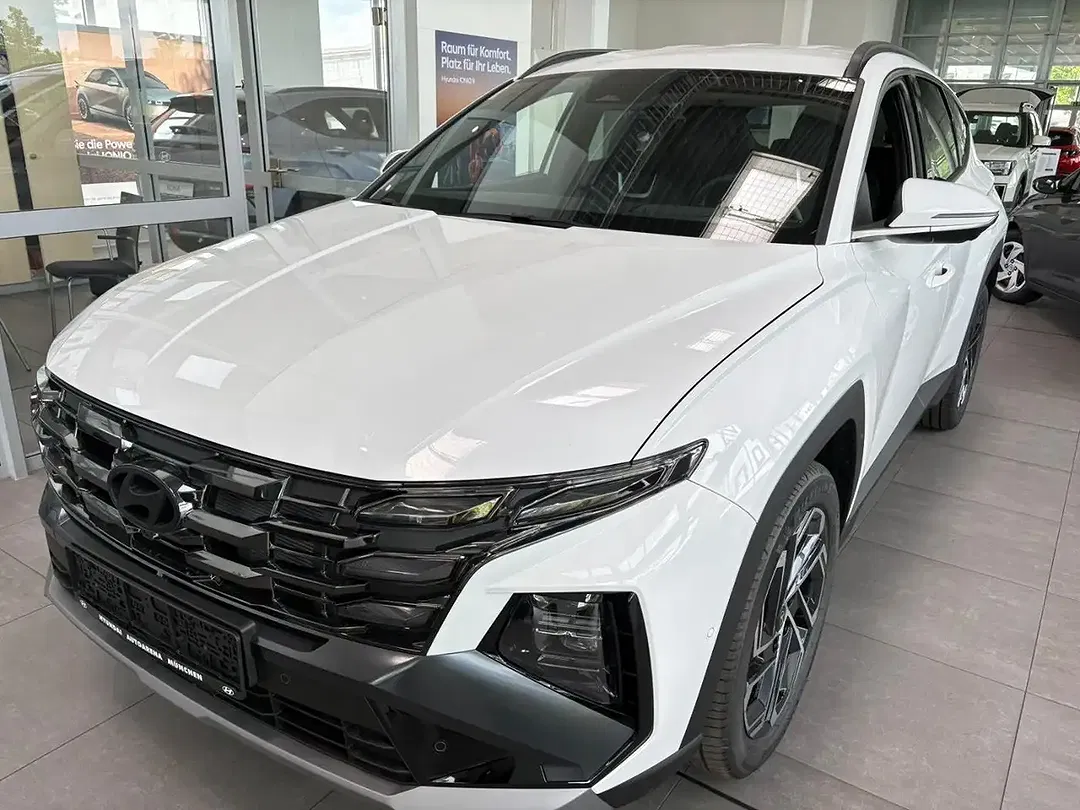 Hyundai TUCSON - Thumbnail 1