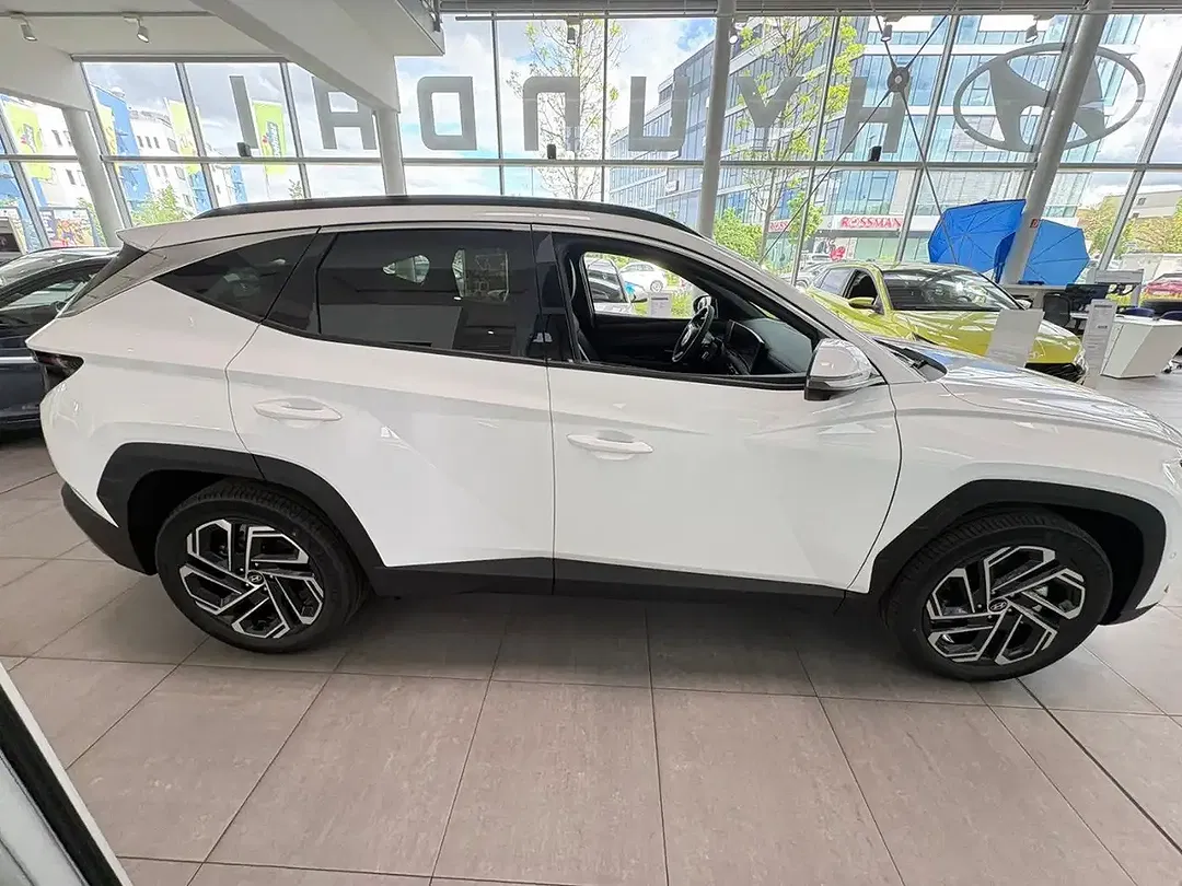 Hyundai TUCSON - Thumbnail 4