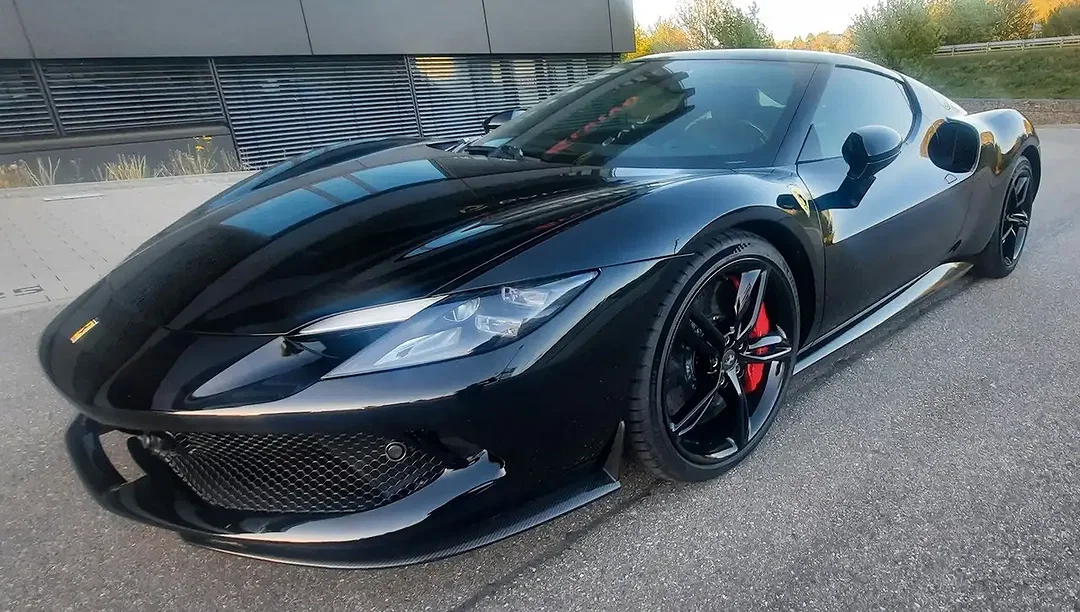 Ferrari 296 GTB - Afbeelding 1