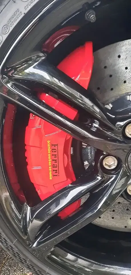 Ferrari 296 GTB - Thumbnail 10