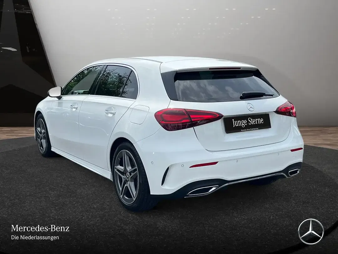 Mercedes-Benz A 220 - Thumbnail 9