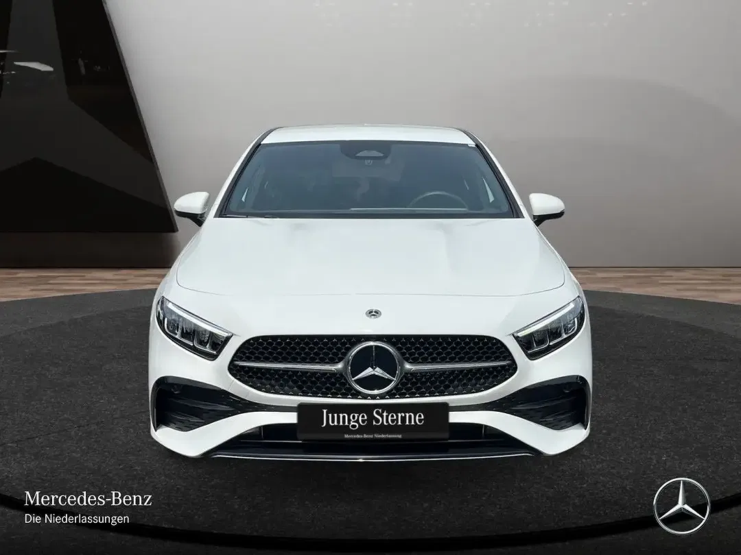 Mercedes-Benz A 220 - Thumbnail 2