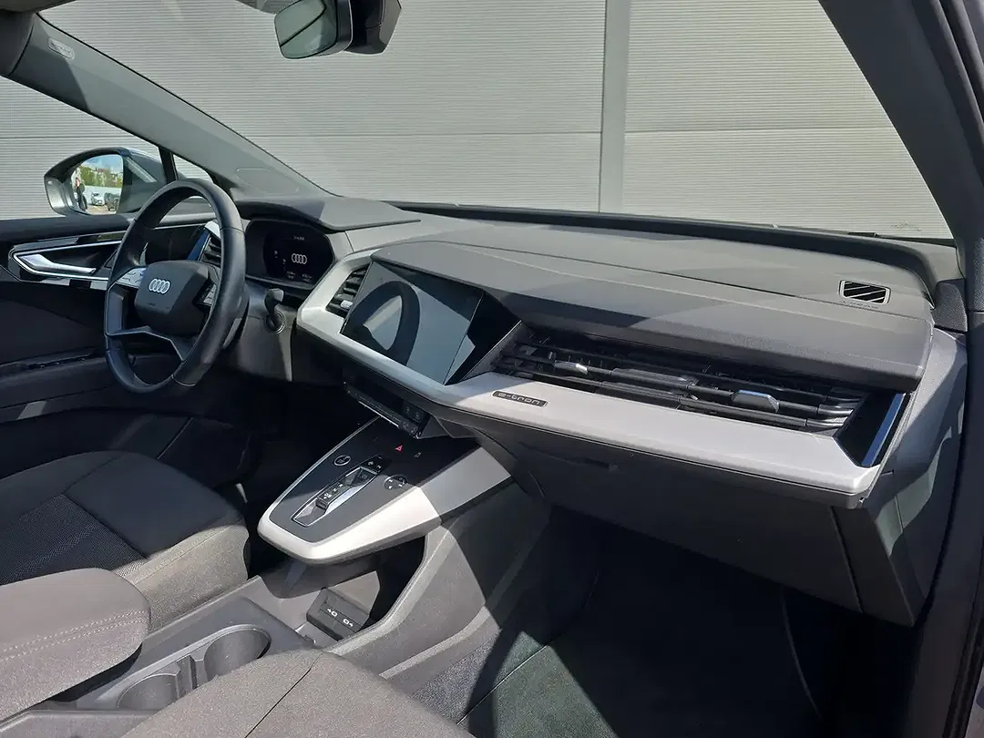 Audi Q4 e-tron - Thumbnail 13