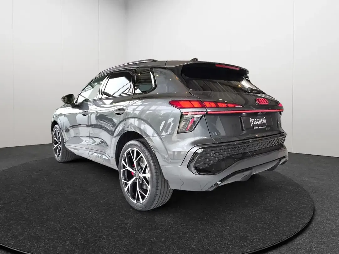 Audi Q3 - Thumbnail 4