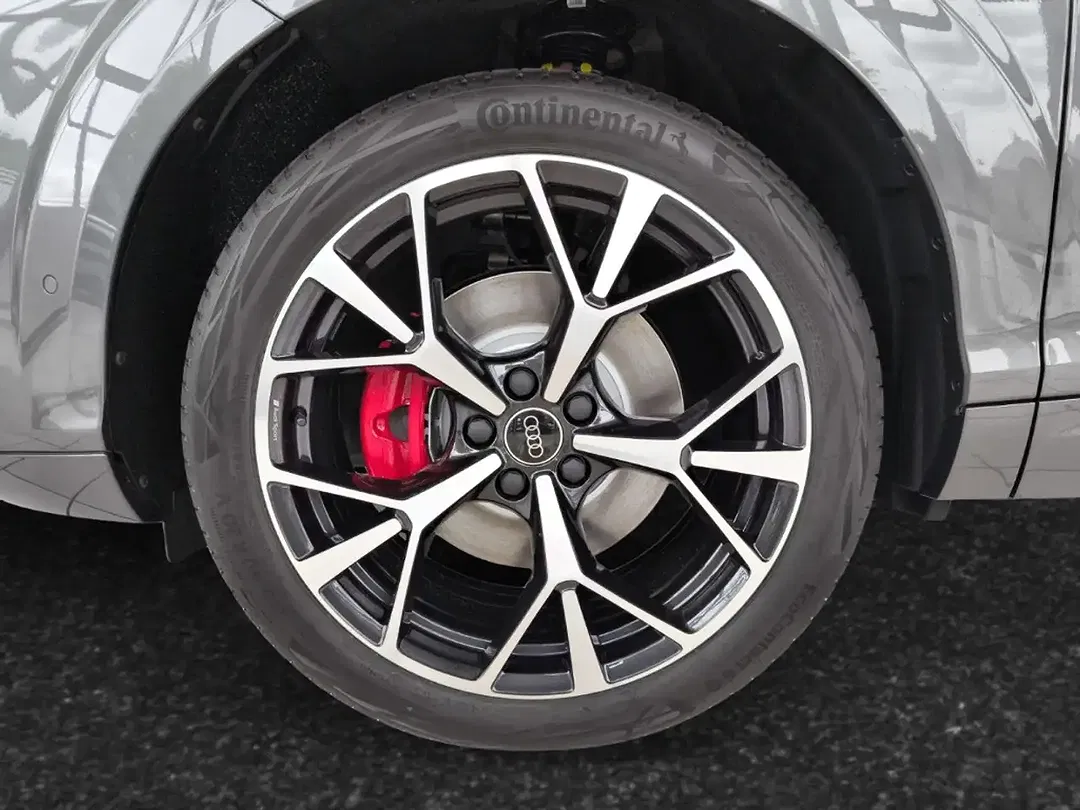 Audi Q3 - Thumbnail 7