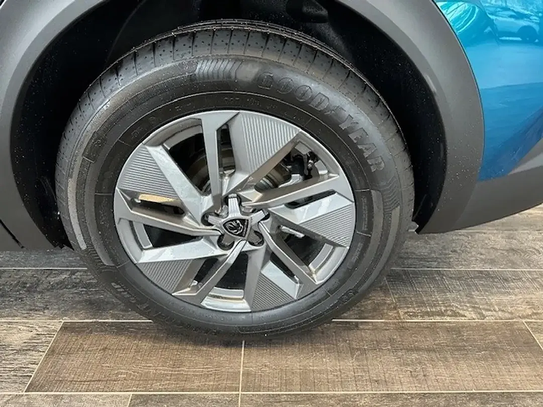 Peugeot 408 - Thumbnail 5