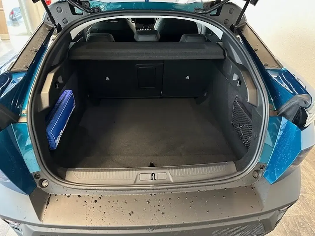 Peugeot 408 - Thumbnail 6