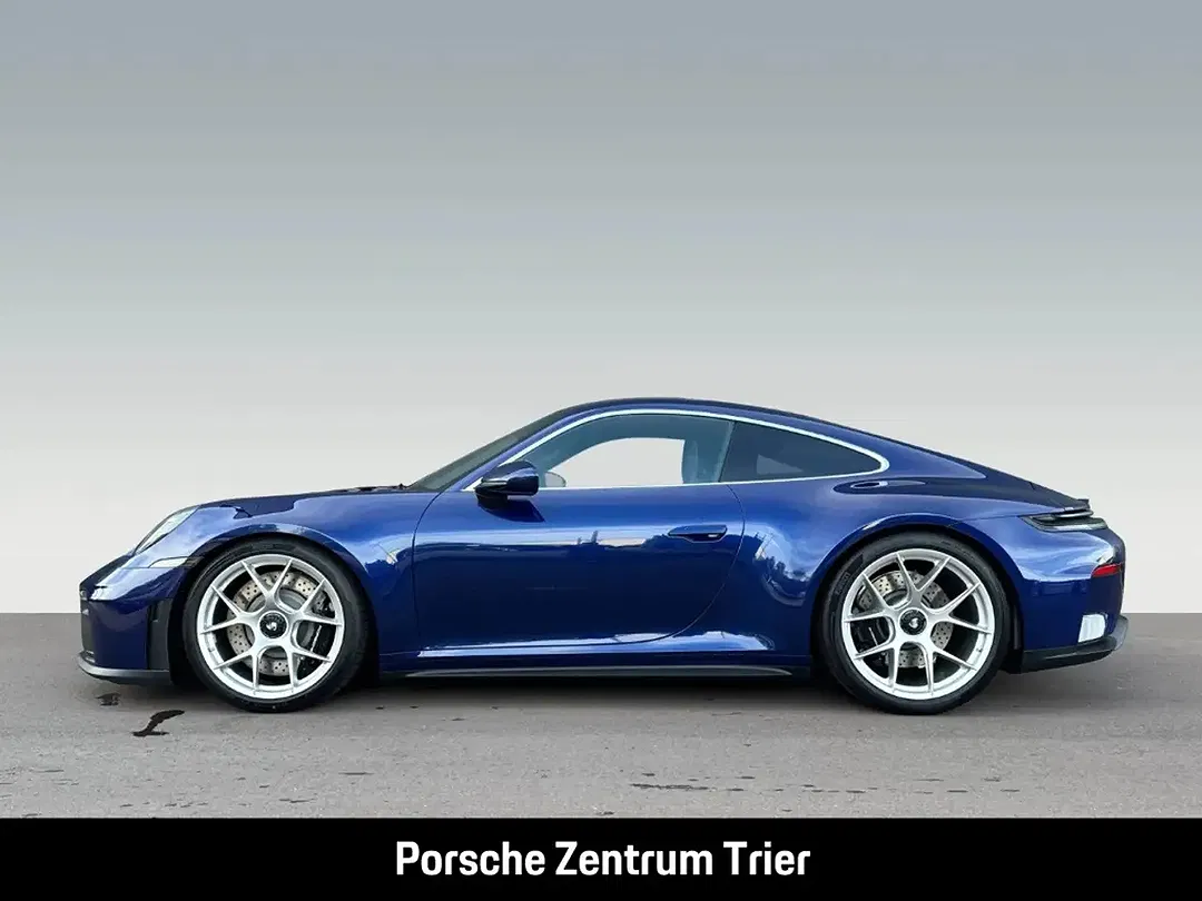 Porsche 992 - Thumbnail 2