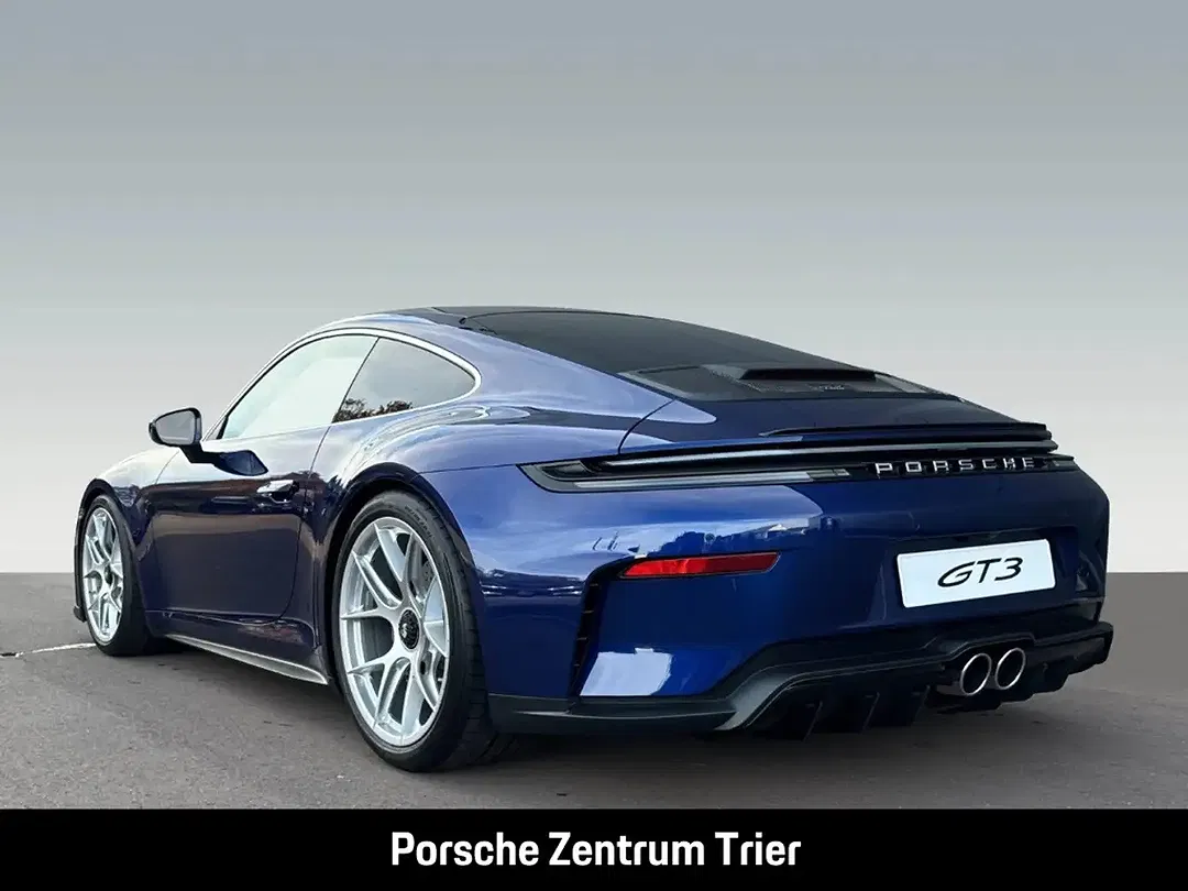 Porsche 992 - Thumbnail 3