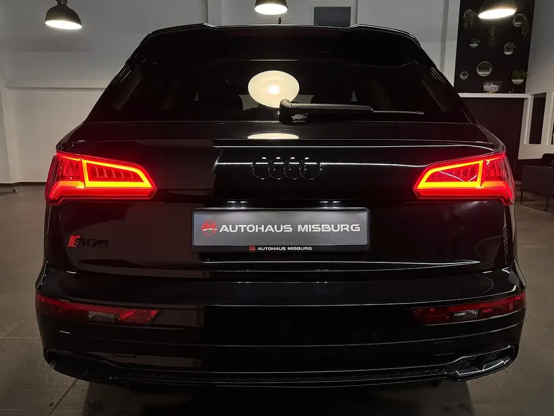 Audi SQ5 - Thumbnail 6