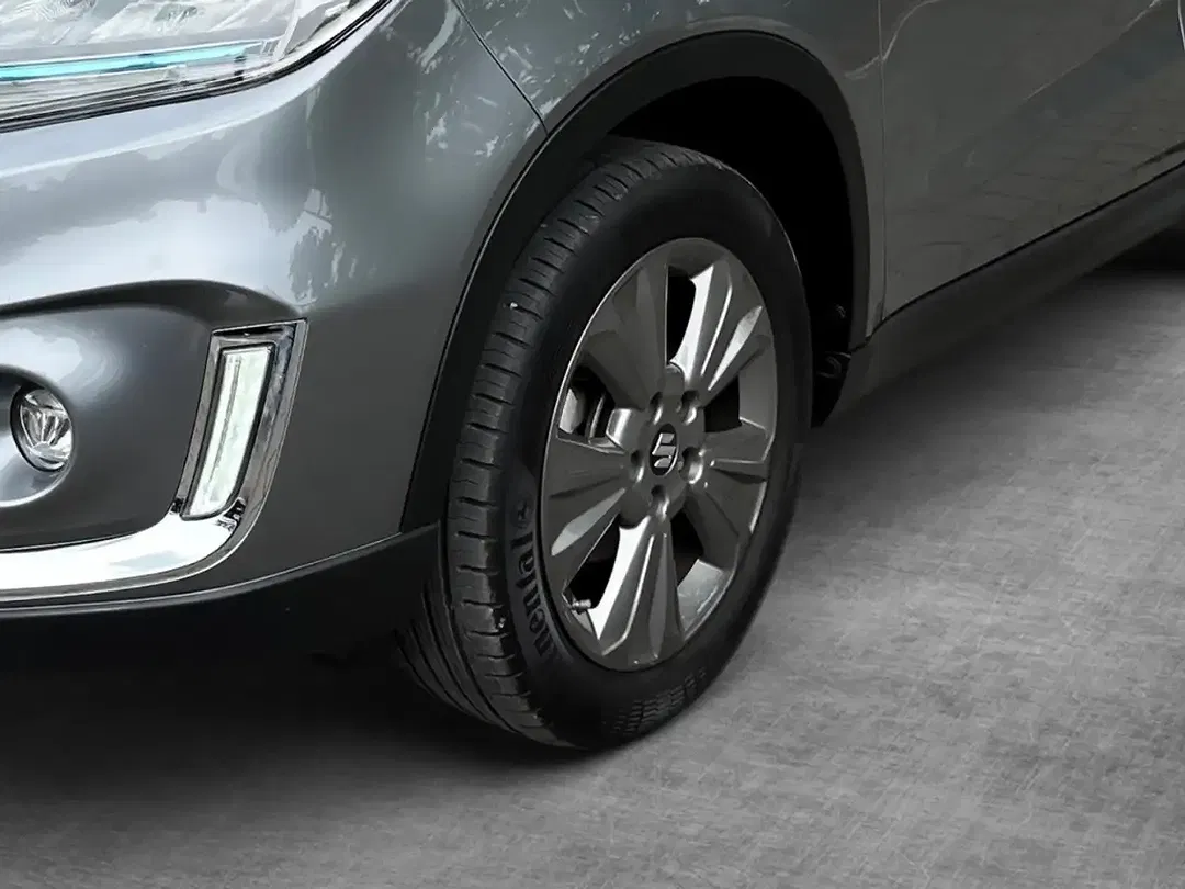 Suzuki Vitara - Thumbnail 11