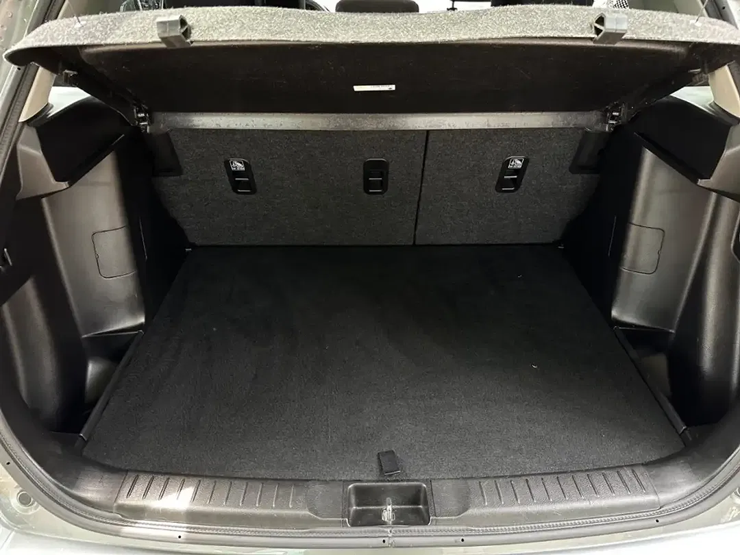 Suzuki Vitara - Thumbnail 13