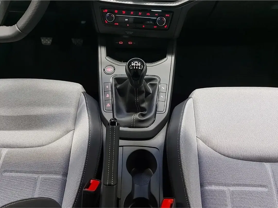 SEAT Arona - Thumbnail 13