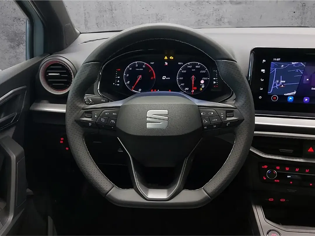 SEAT Arona - Thumbnail 9