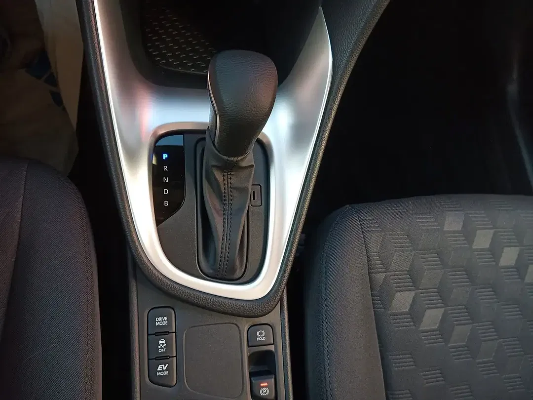 Toyota Yaris - Thumbnail 14