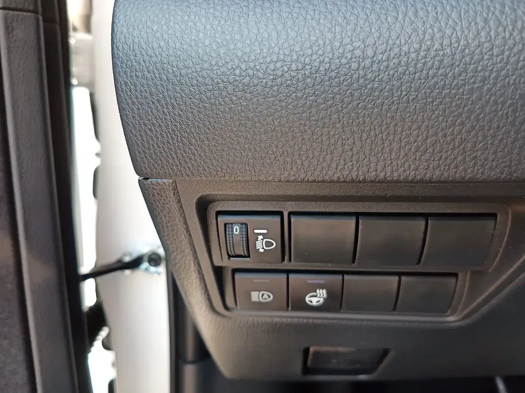 Toyota Yaris - Thumbnail 15