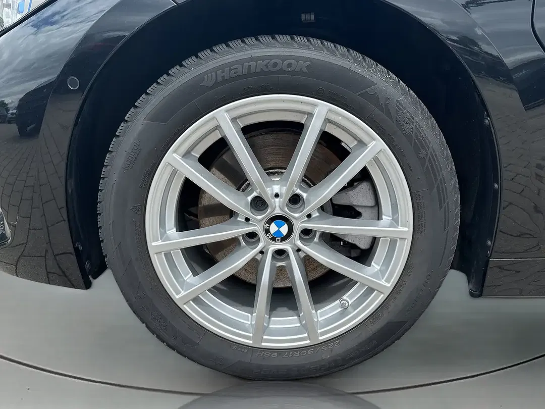 BMW 320 - Thumbnail 13