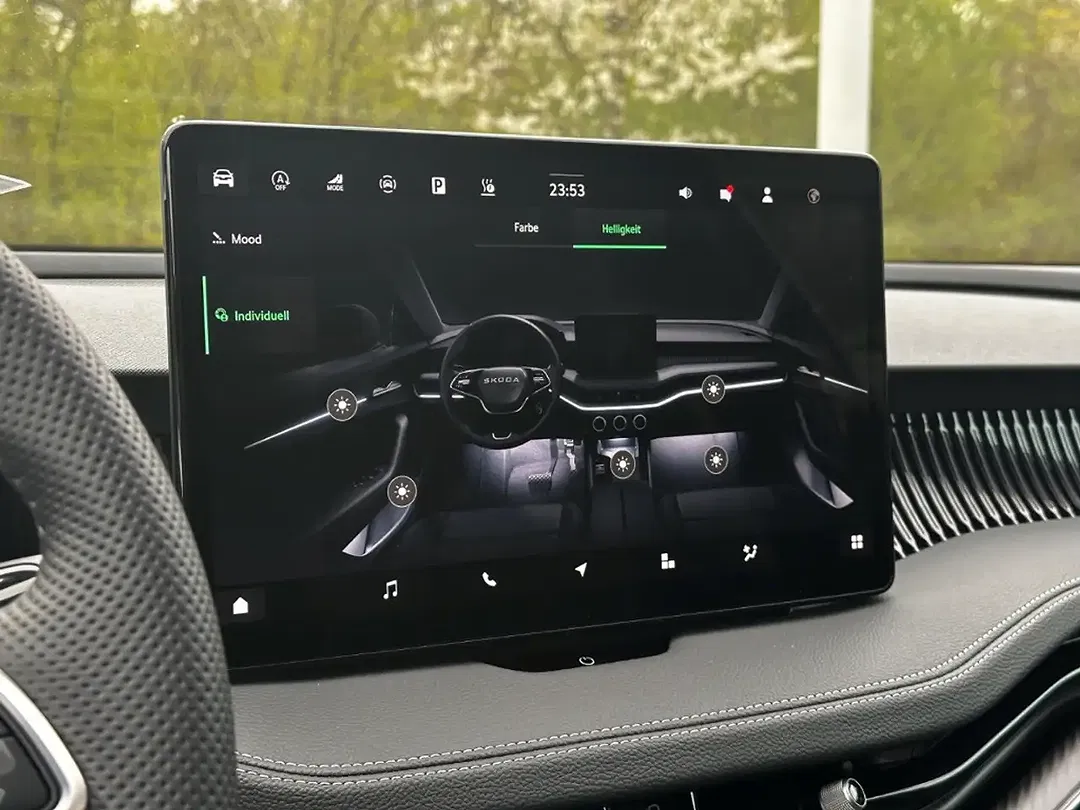 Skoda Superb - Thumbnail 11
