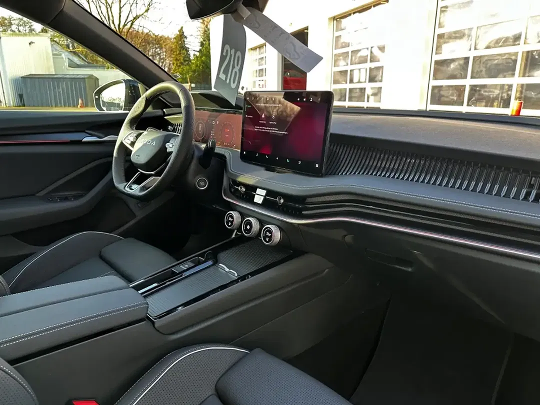 Skoda Superb - Thumbnail 5