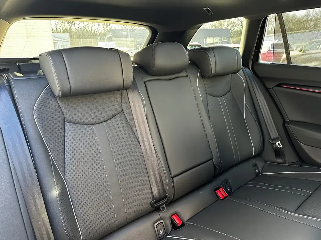Skoda Superb - Thumbnail 6
