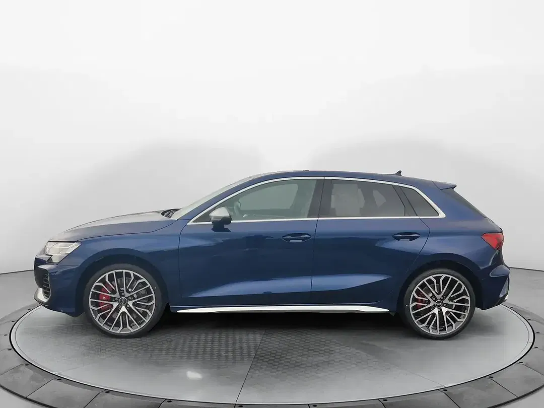 Audi S3 - Thumbnail 2