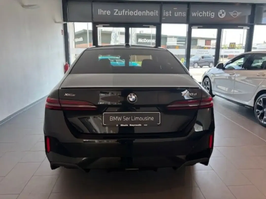 BMW 520 - Thumbnail 6