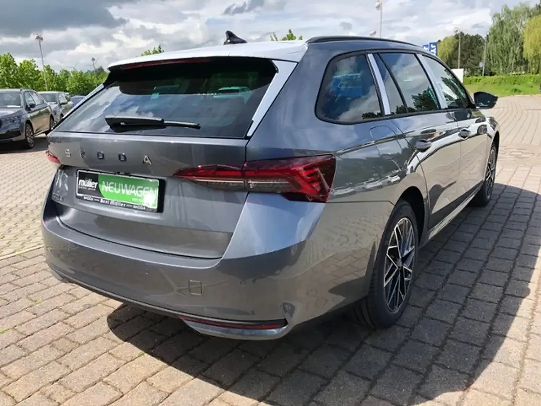 Skoda Octavia - Thumbnail 4