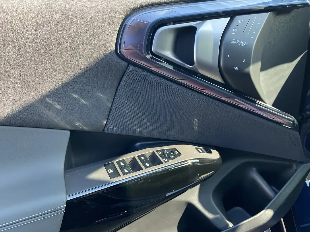 BMW X3 - Thumbnail 12
