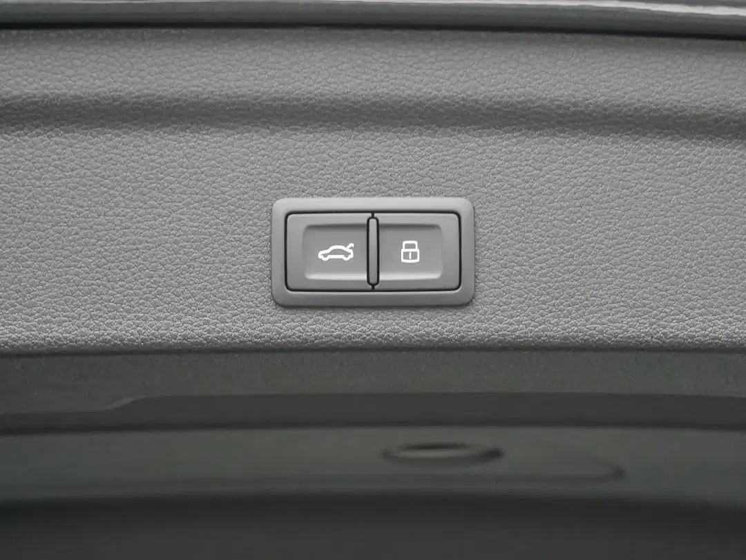 Audi Q3 - Thumbnail 15