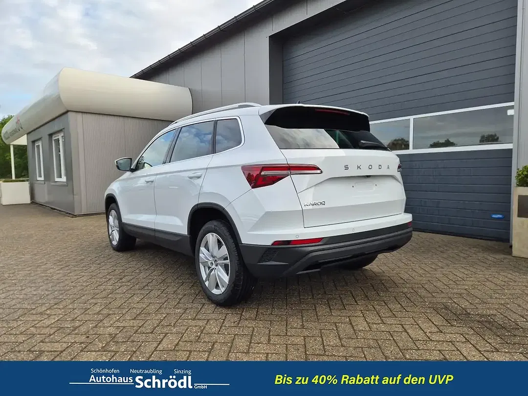 Skoda Karoq - Thumbnail 3