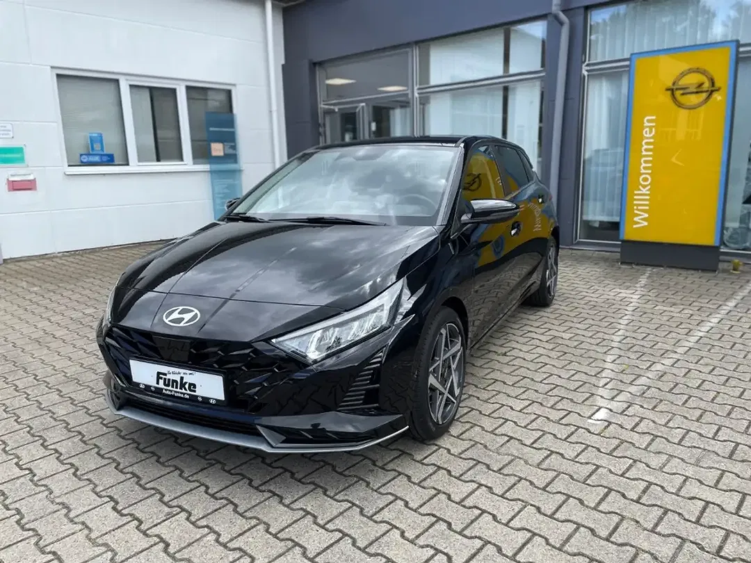 Hyundai i20 - Thumbnail 1