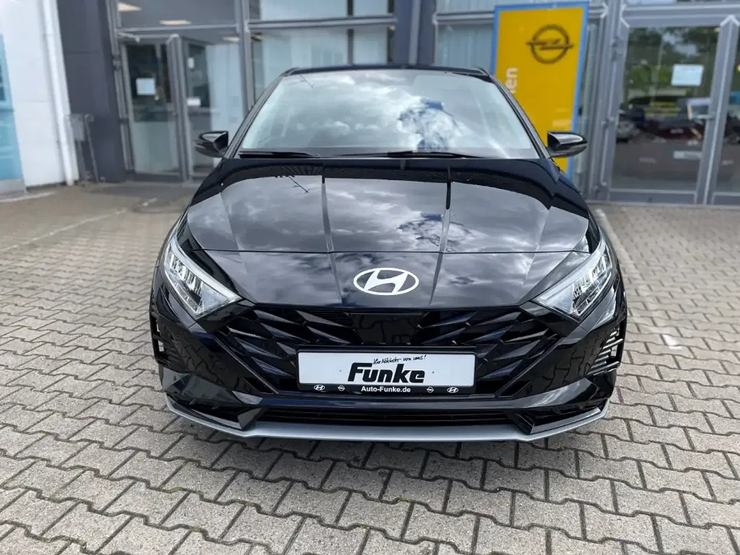 Hyundai i20 - Thumbnail 2