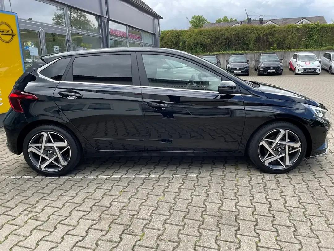 Hyundai i20 - Thumbnail 4