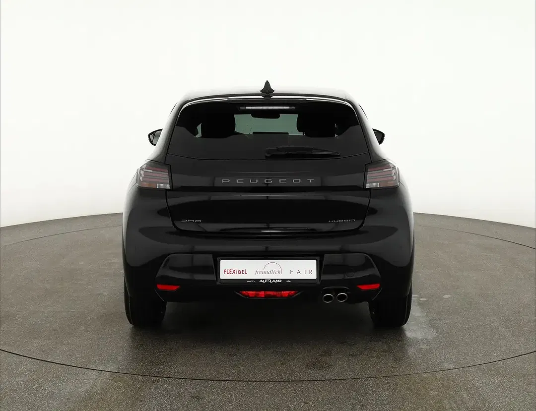 Peugeot 208 - Thumbnail 3