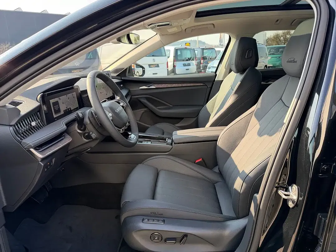 Skoda Superb - Thumbnail 7