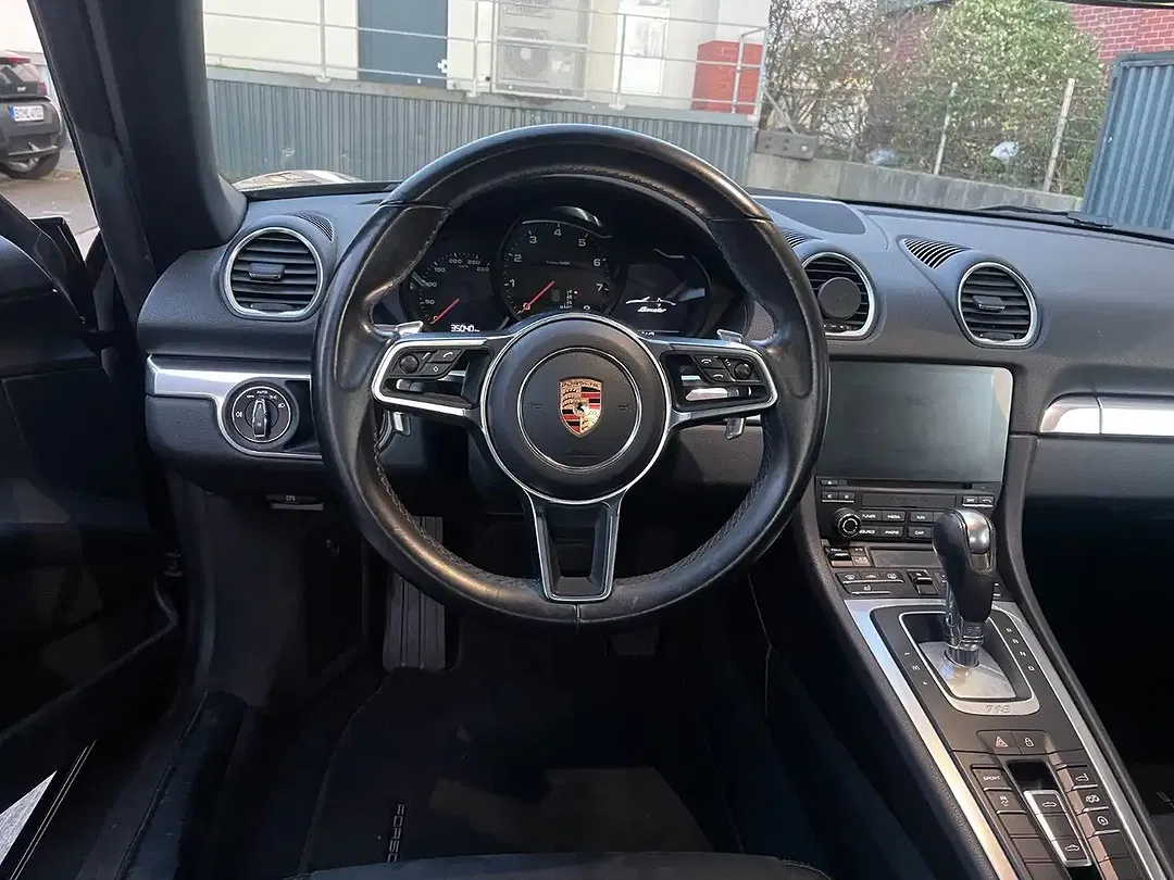 Porsche Boxster - Thumbnail 12